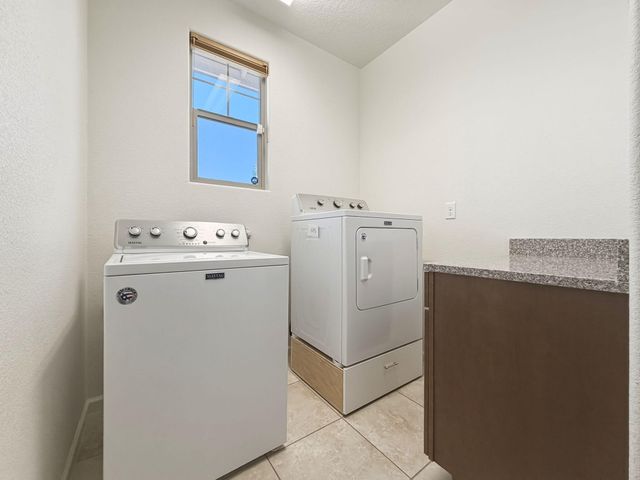 38 Calle Ancla, Santa Fe, NM 87508