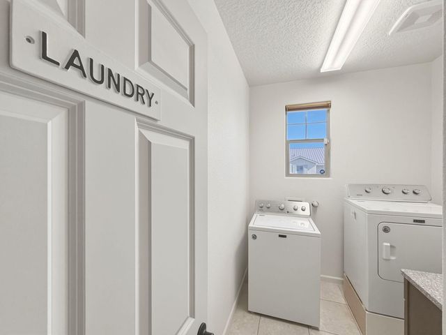 38 Calle Ancla, Santa Fe, NM 87508