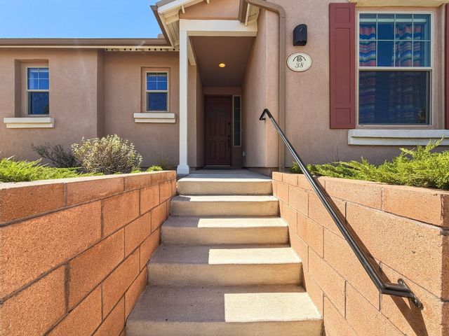 38 Calle Ancla, Santa Fe, NM 87508