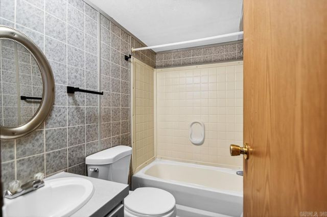 8618 Hicks Road, Mabelvale, AR 72103