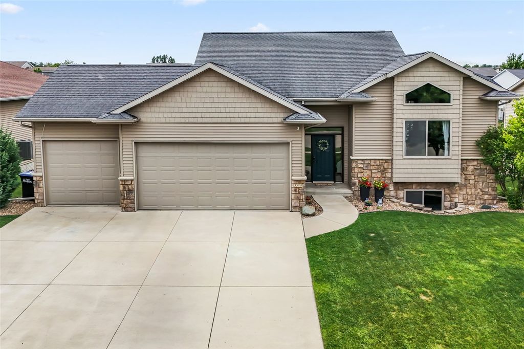3589 Faulkner Avenue, Marion, IA 52302