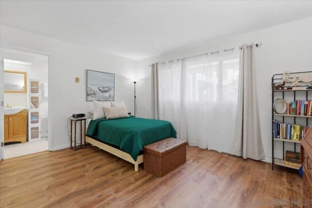 3770 Crown Point 103, Pacific Beach, CA 92109