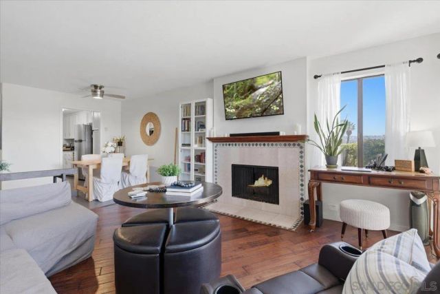 3770 Crown Point 103, Pacific Beach, CA 92109