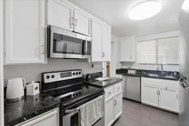 3770 Crown Point 103, Pacific Beach, CA 92109