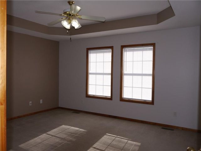 809 Stratford Drive, Raymore, MO 64083