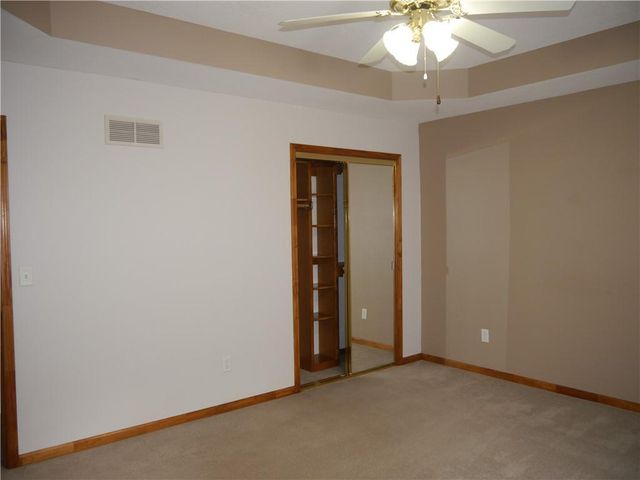 809 Stratford Drive, Raymore, MO 64083