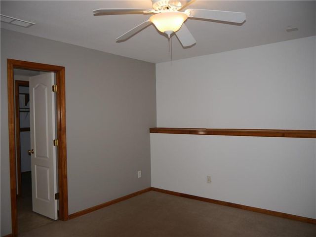 809 Stratford Drive, Raymore, MO 64083