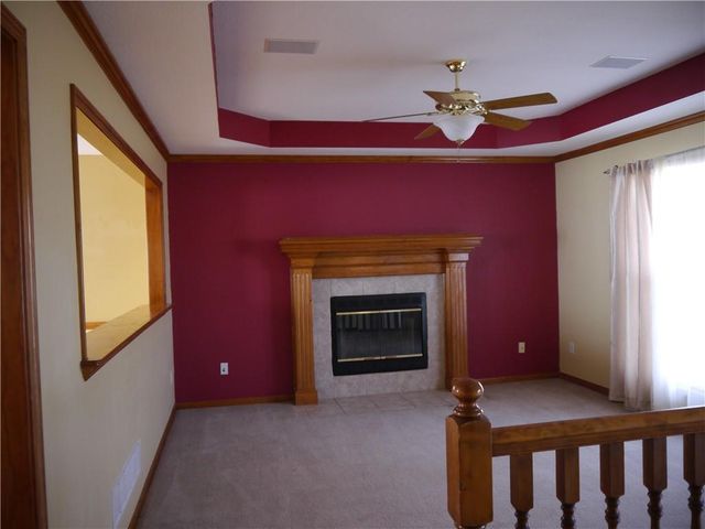 809 Stratford Drive, Raymore, MO 64083