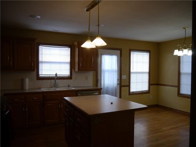 809 Stratford Drive, Raymore, MO 64083