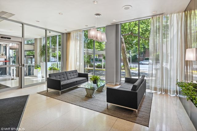 1255 N SANDBURG Terrace 1202, Chicago, IL 60610