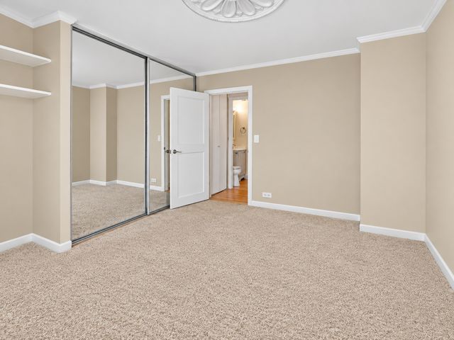 1255 N SANDBURG Terrace 1202, Chicago, IL 60610