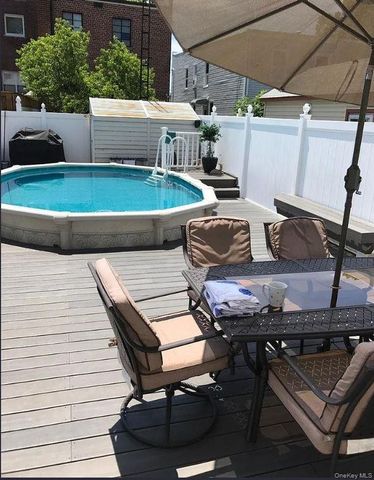 61-56 62nd Avenue, Middle Village, NY 11379