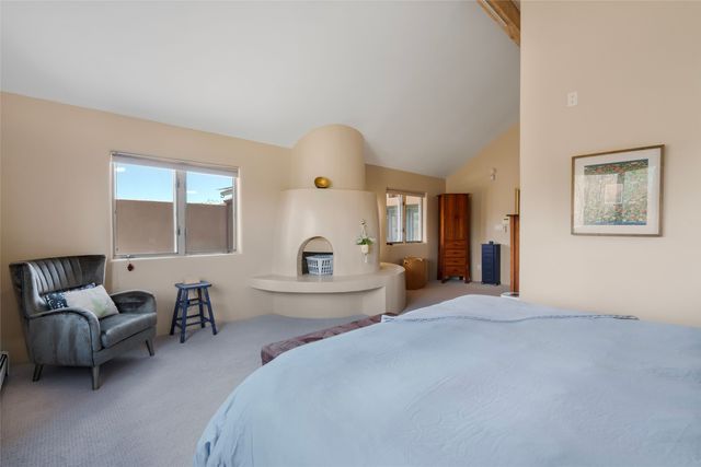 233 Camino De La Sierra, Santa Fe, NM 87501