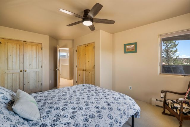 233 Camino De La Sierra, Santa Fe, NM 87501