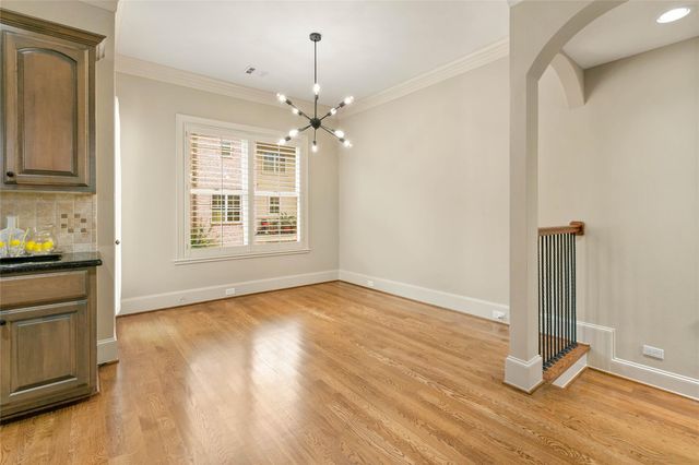 4 Waterway Court, The Woodlands, TX 77380