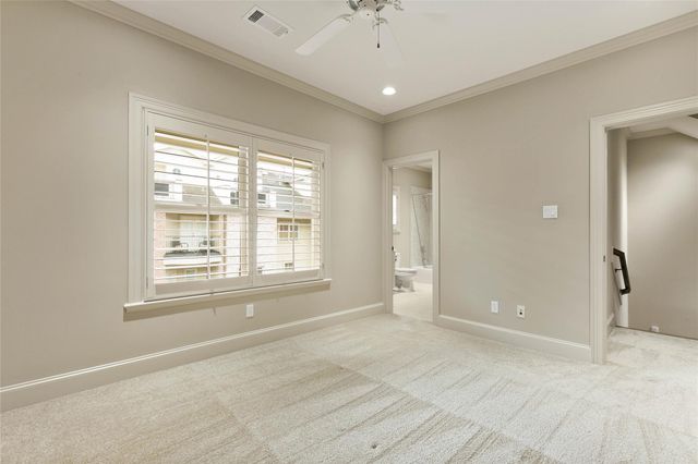 4 Waterway Court, The Woodlands, TX 77380