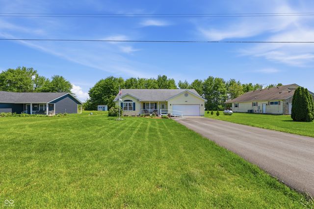 947 E Pueblo Trail, Greensburg, IN 47240