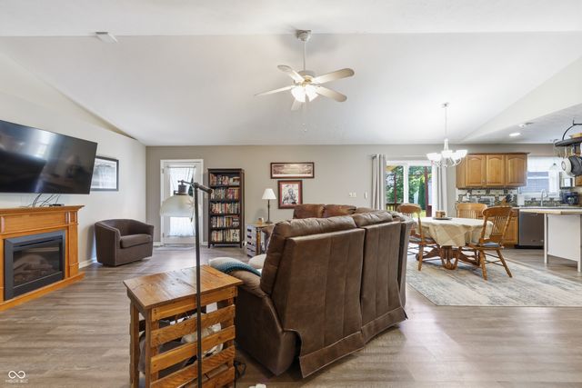 947 E Pueblo Trail, Greensburg, IN 47240