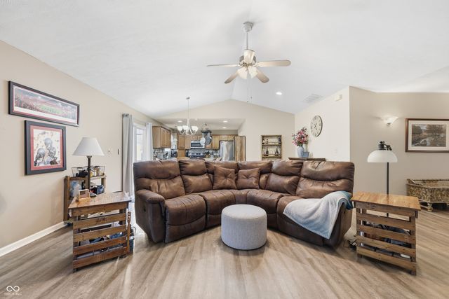 947 E Pueblo Trail, Greensburg, IN 47240