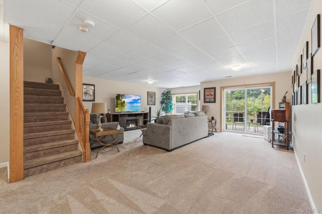165 Underhill Lane, Peekskill, NY 10566
