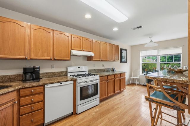 165 Underhill Lane, Peekskill, NY 10566