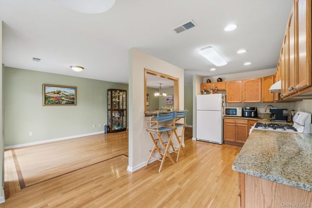 165 Underhill Lane, Peekskill, NY 10566