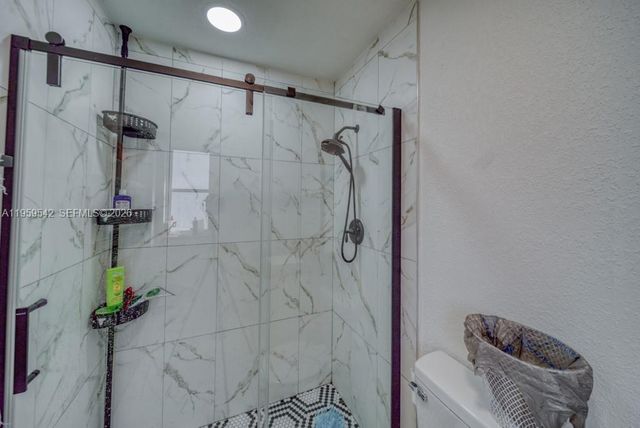 1918 SE 5th ct, Cape Coral, FL 33990