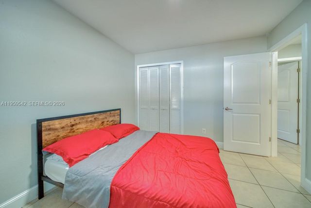 1918 SE 5th ct, Cape Coral, FL 33990