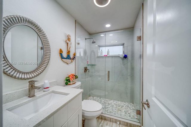 1918 SE 5th ct, Cape Coral, FL 33990