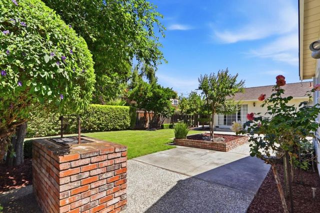 1369 Dry Creek Road, San Jose, CA 95125