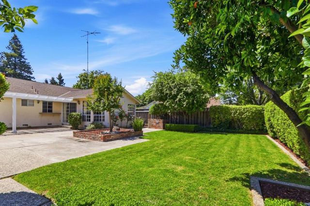 1369 Dry Creek Road, San Jose, CA 95125