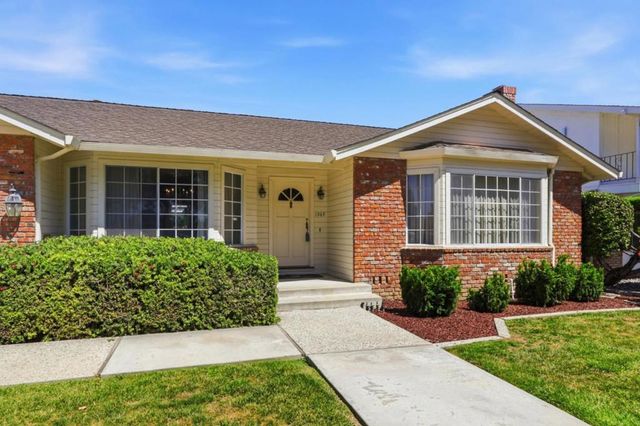 1369 Dry Creek Road, San Jose, CA 95125