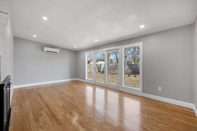 109 Hastings St, Framingham, MA 01701