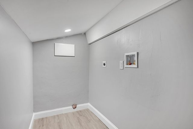 109 Hastings St, Framingham, MA 01701