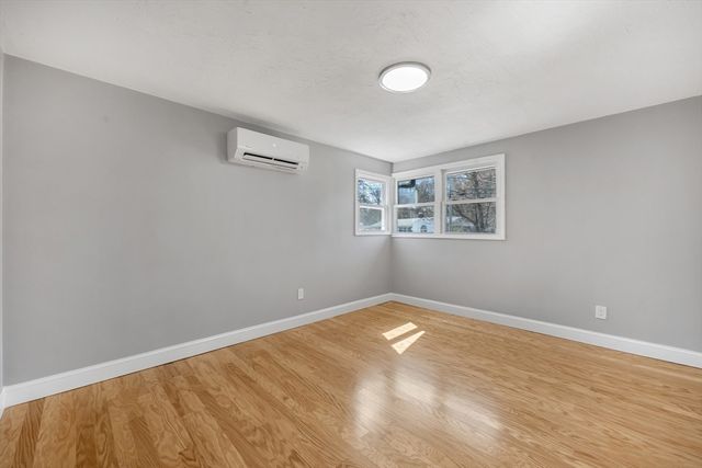 109 Hastings St, Framingham, MA 01701