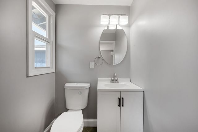 109 Hastings St, Framingham, MA 01701