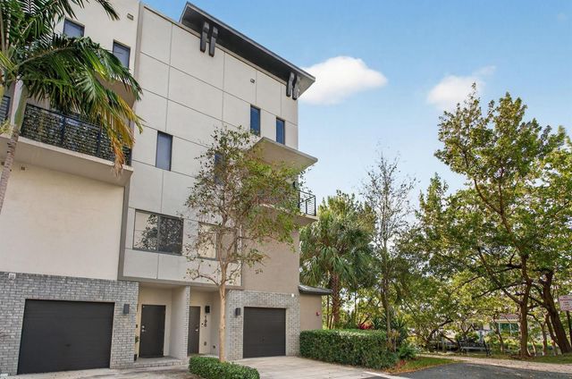 196 SE 4th Terrace K-1, Pompano Beach, FL 33060