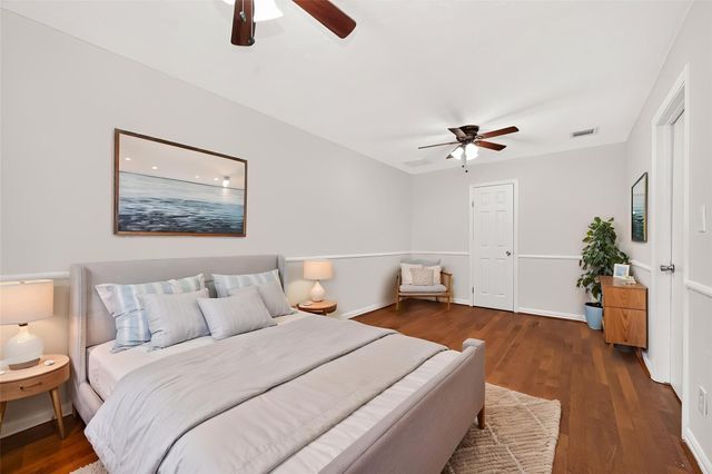 3811 Suttonford Drive, Houston, TX 77066