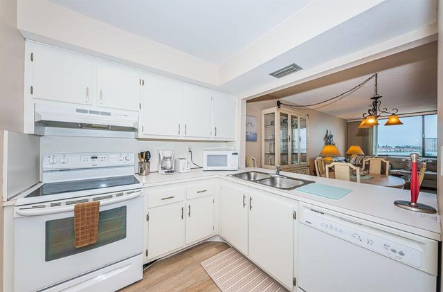 6218 PALMA DEL MAR BOULEVARD S 507, St Petersburg, FL 33715