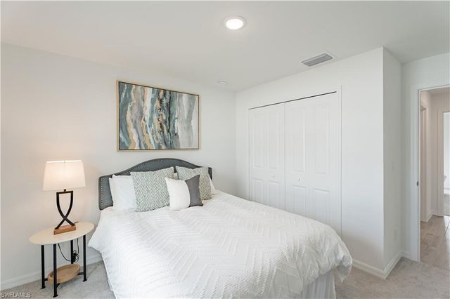 2019 NE 9th AVE, Cape Coral, FL 33909