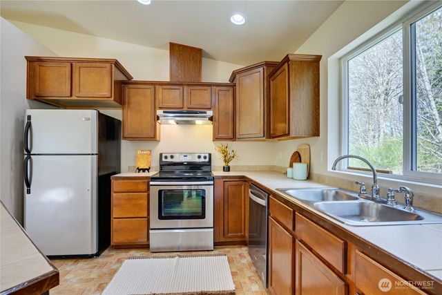 5263 SE Morning Mist Road SE, Port Orchard, WA 98366