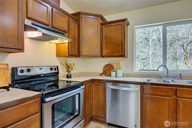 5263 SE Morning Mist Road SE, Port Orchard, WA 98366