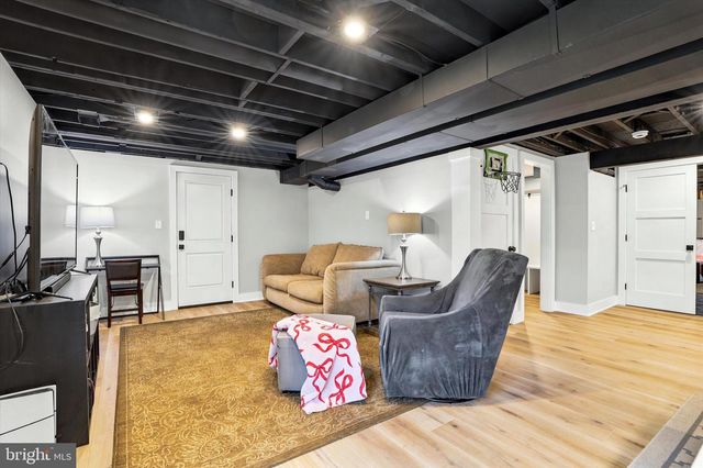 120 IVY MILLS RD, Glen Mills, PA 19342