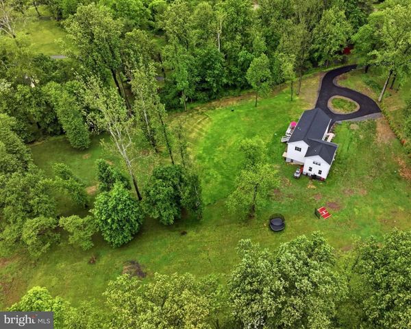 120 IVY MILLS RD, Glen Mills, PA 19342