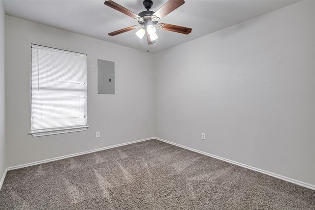 214 Joshua Boulevard, Joshua, TX 76058