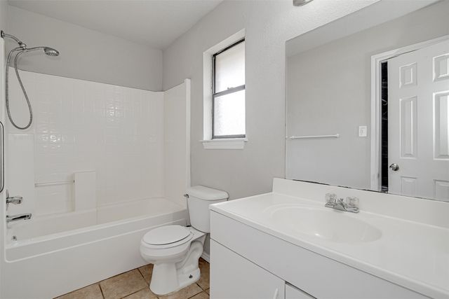 214 Joshua Boulevard, Joshua, TX 76058