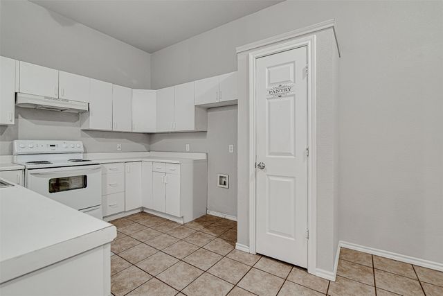 214 Joshua Boulevard, Joshua, TX 76058