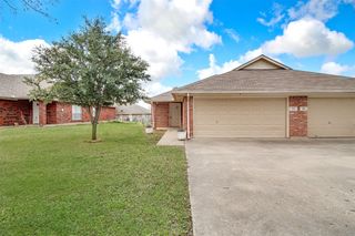 214 Joshua Boulevard, Joshua, TX 76058