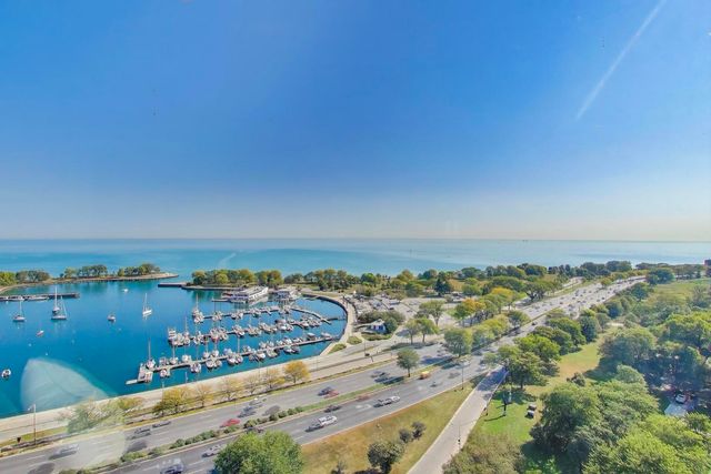 3180 N LAKE SHORE Drive 19D, Chicago, IL 60657