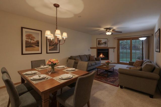 18275 Brookfield Lake DRIVE #Unit 93, Brookfield, WI 53045